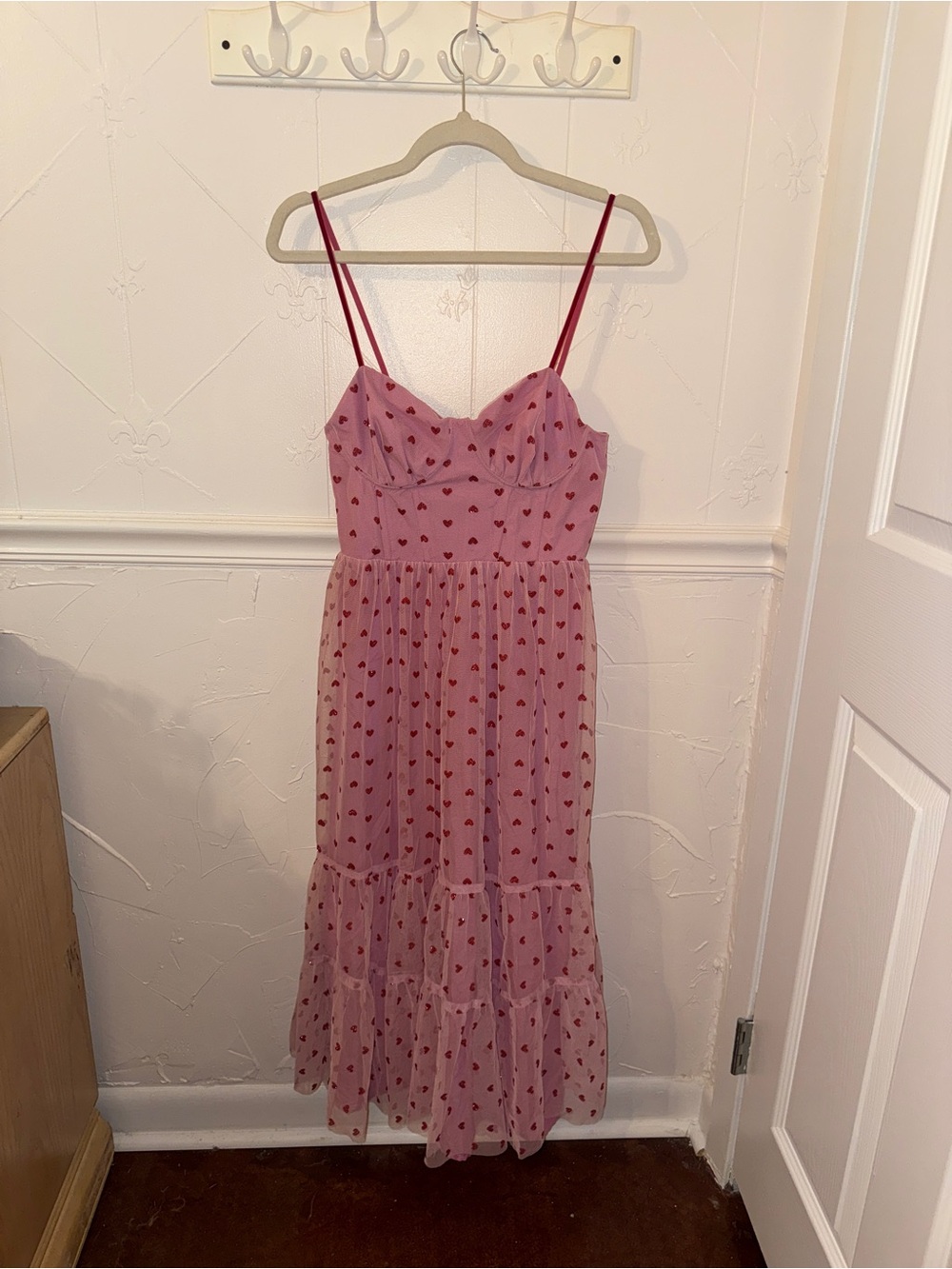 NWT Viral Pink Heart-Print Velvet Spaghetti Strap Midi Dress